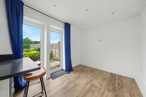 Masefield Avenue Holmewood
